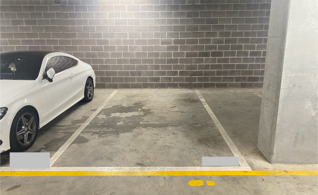 Box Hill Central, 850 Whitehorse Road. Whitehorse Tower/The Chen. Indoor.