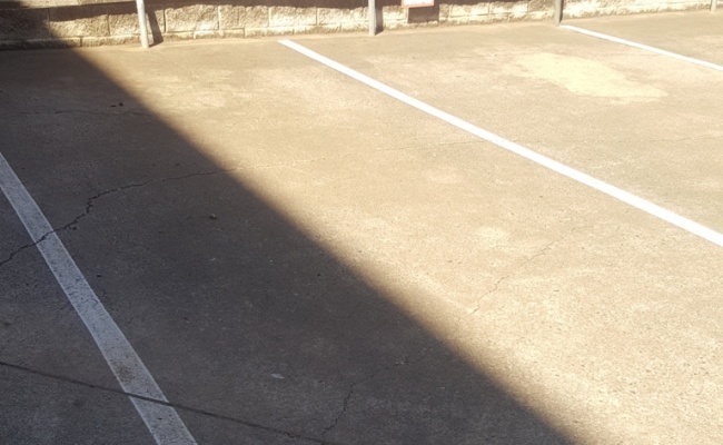 Outside parking on Wilkie Street in Yeerongpilly
