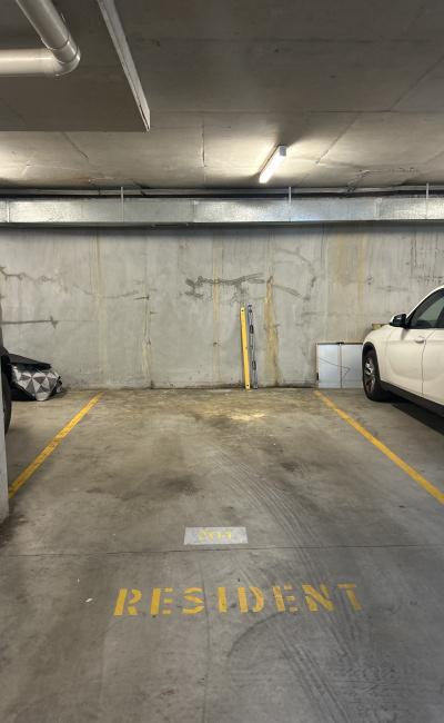 Indoor lot parking on Wills Avenue in Waverley New South Wales