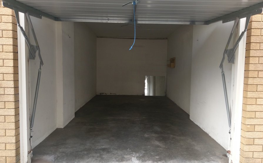 Lane Cove North - Large Single Garage close to Shops